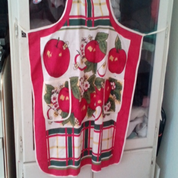 Vintage Culinary Aprons $16 each (after fees) - Picture 1 of 4