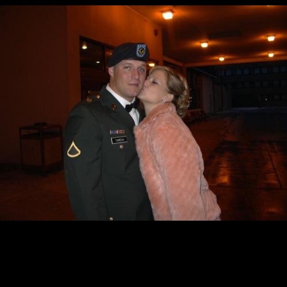 Faux fur pink short jacket. - Picture 2 of 2