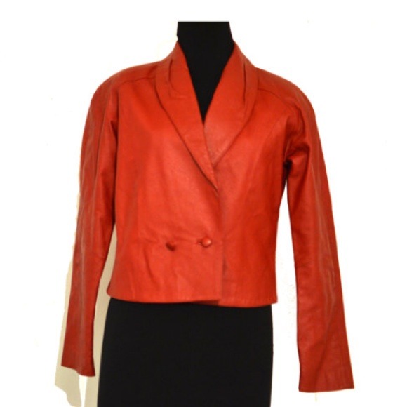 SOLD🎊Red Leather Crop Jacket size -small - Picture 2 of 3