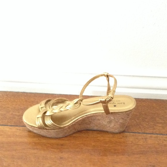 💥💥Sold! Final Price Kate Spade Sandals - Picture 2 of 2