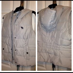 Like new ABERCROMBIE & FITCH VEST SIZE LARGE
