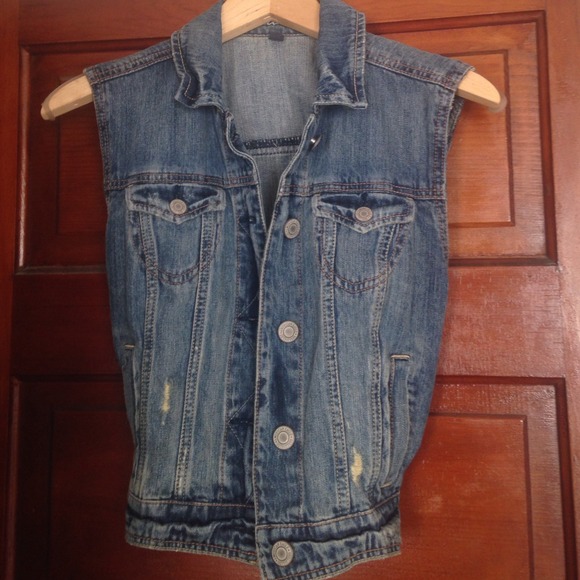 American Eagle size Medium vest