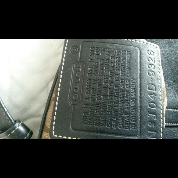 COACH HANDBAG - Picture 3 of 3