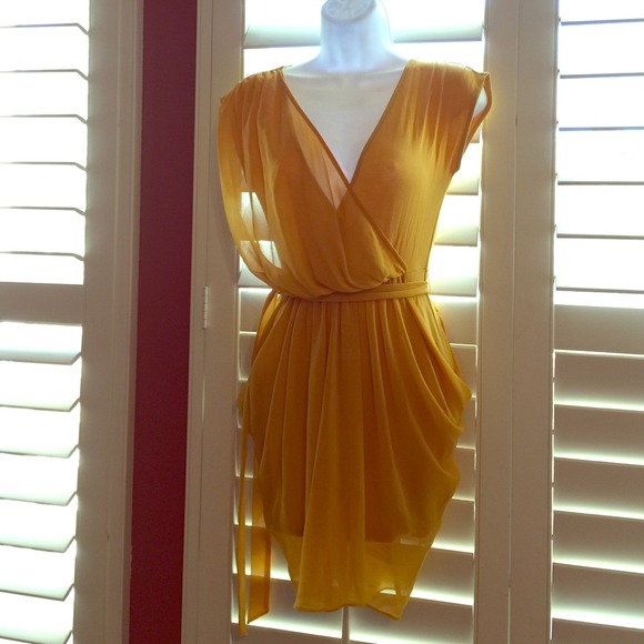 BeBe dress