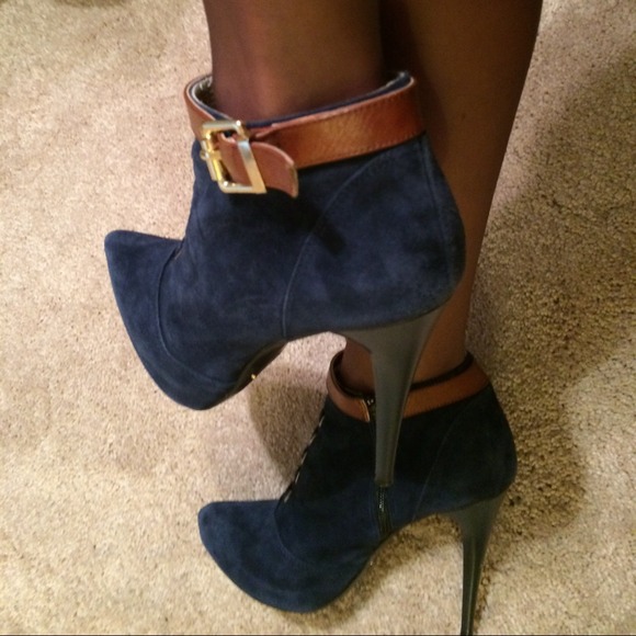Blue suede booties!