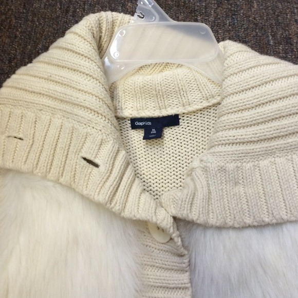 Cute faux fur vest - Picture 3 of 4