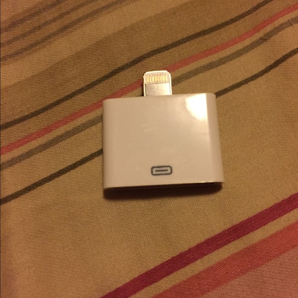 Iphone 5/5s/5c/6/6+ adaptor for changing cable.