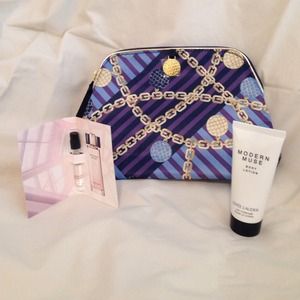 Este Lauder Makeup Bag