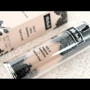 ✖️ON HOLD✖️ Kat Von D  lock-it tattoo foundation