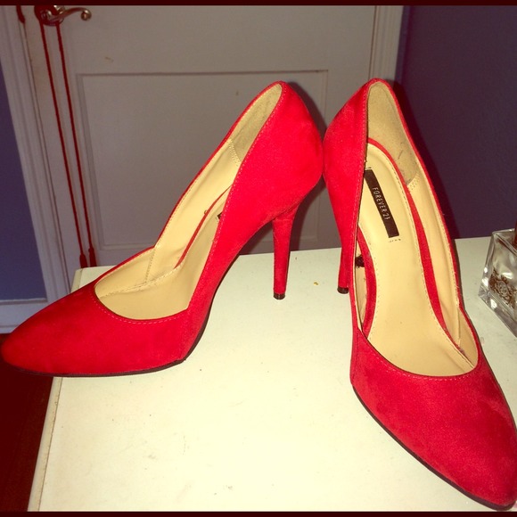 Red forever 21 heels size 7. Only worn once.