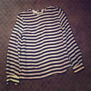 long sleeve perfect condition