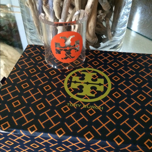 Tory Burch cuff. No scuffs bundled sold - Picture 2 of 4