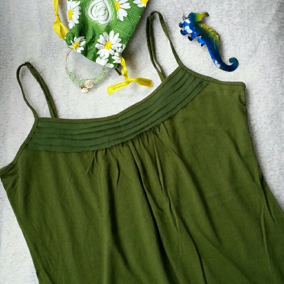LOFT Tops - Sold in bundle. Green LOFT tank top