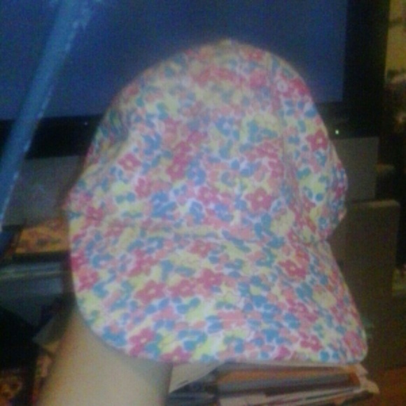 Flowery cap