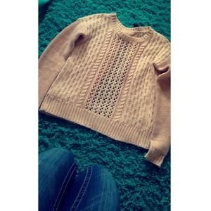 Open back & bow pink sweater