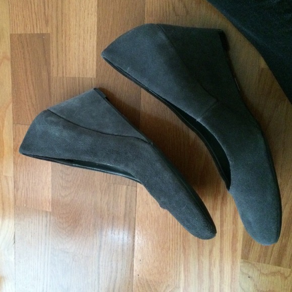 Gray Suede Wedges - Picture 4 of 4