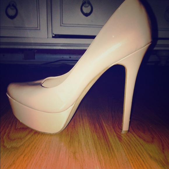 Jessica Simpson Nude Pumps LOW PRICE!