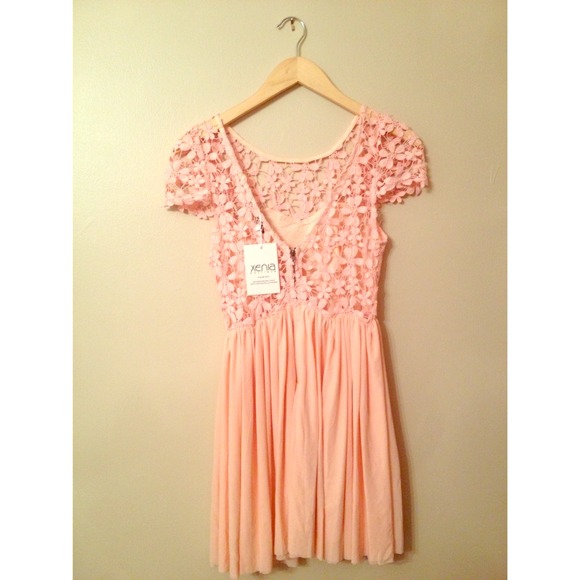 Super cute low-back dress from Xenia Boutique!