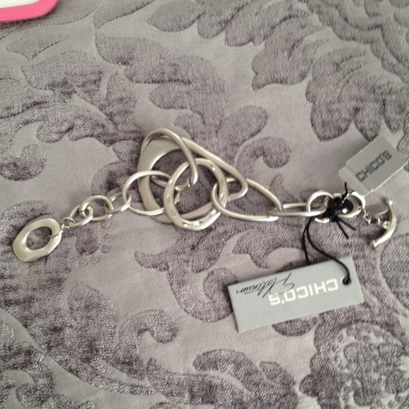 SOLD🎀CHICOS PLATINUM COLLECTION BRACELET 🎀