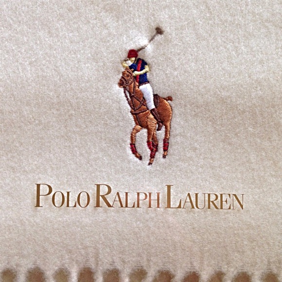Ralp Lauren Lambswool Big Pony Scarf - Picture 2 of 4