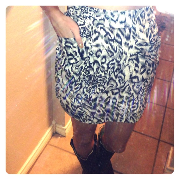 Leopard print skirt