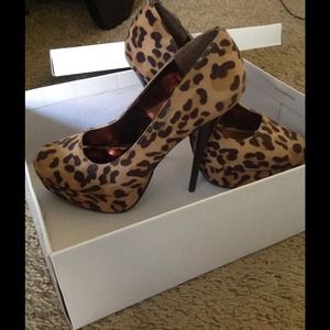 Leopard heels