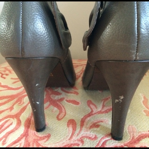 Report High Heel Ankle Booties - Picture 4 of 4