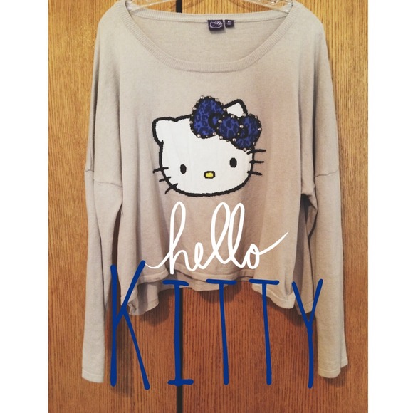 Oversized Hello Kitty Sweater 🎀💙