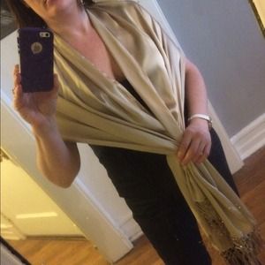 Beige shawl/scarf with fringe