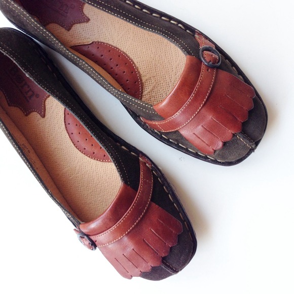 Born Shoes - 🍃🍁BORN Flats in olive Loden Suede