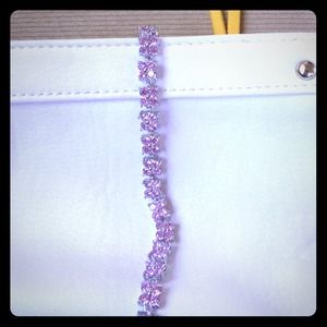 New pink floral CZ bracelet 💗💗