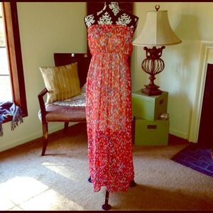 { Romeo & Juliet Couture } Like New Dress