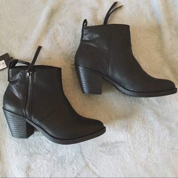 SOLD Forever 21 ankle booties
