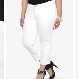 torrid white cropped jeans size 20