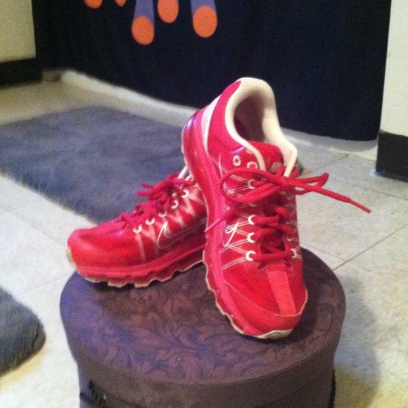 Hot pink Air Max!