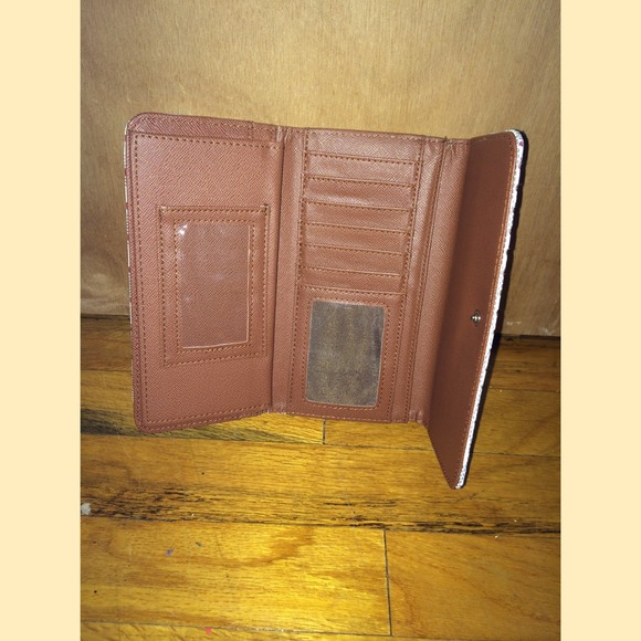 Wallet - Picture 3 of 3