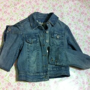 💗Price reduced!!!!💗Jean jacket size small