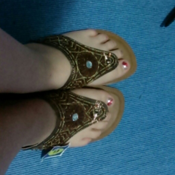 Sandals - Picture 2 of 2
