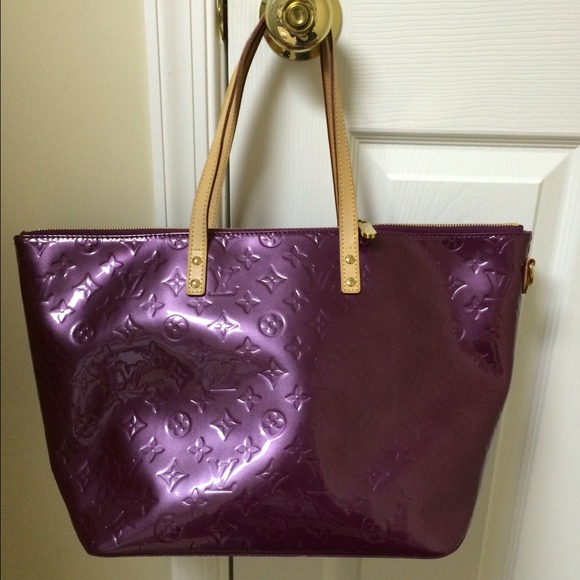 Authentic Louis Vuitton Bellevue GM in Violete - Picture 2 of 4