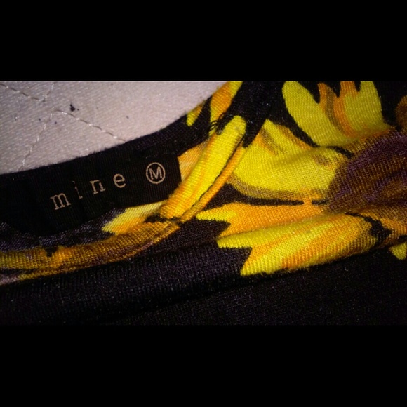 Sun Flower Crop Top - Picture 3 of 3