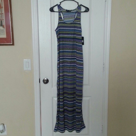 SOLDBUNDLEStriped Maxi - Picture 3 of 4