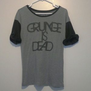 Pacsun/DOE brand Grunge Is Dead Top