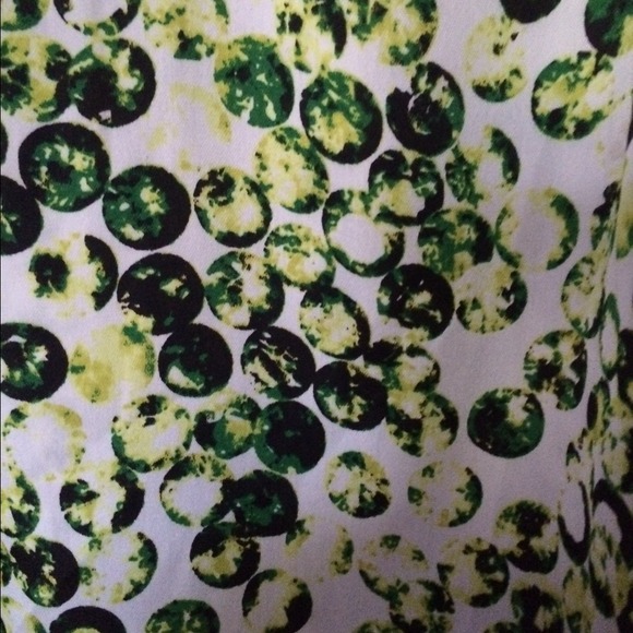 Green blouse - Picture 2 of 2