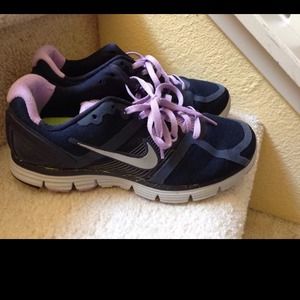 Nike lunarglide size 7 womens