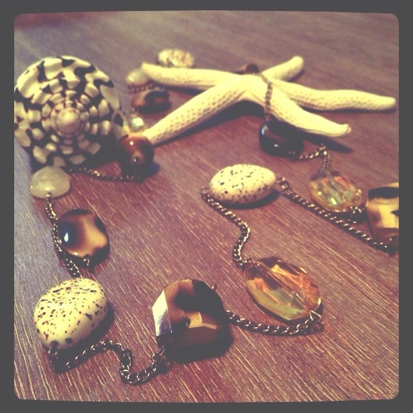 Beautiful Stone Neckless