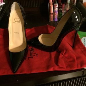 💥SOLD💥 Christian Louboutin So Kate Size 38