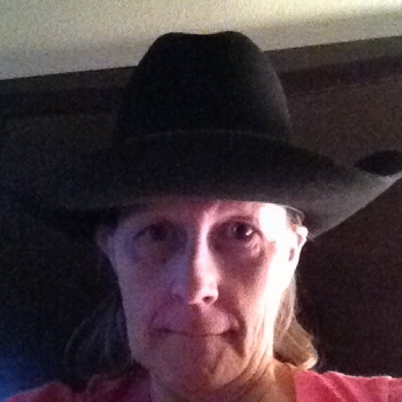 Hat - Picture 3 of 3