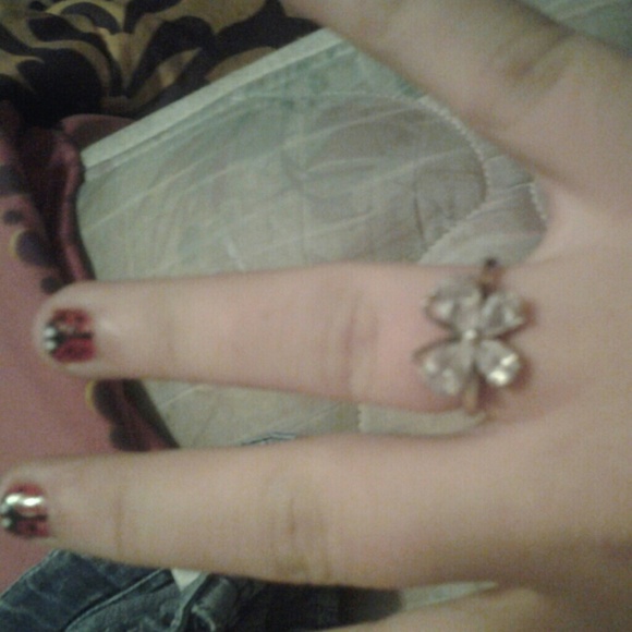 Butterfly ring - Picture 2 of 2
