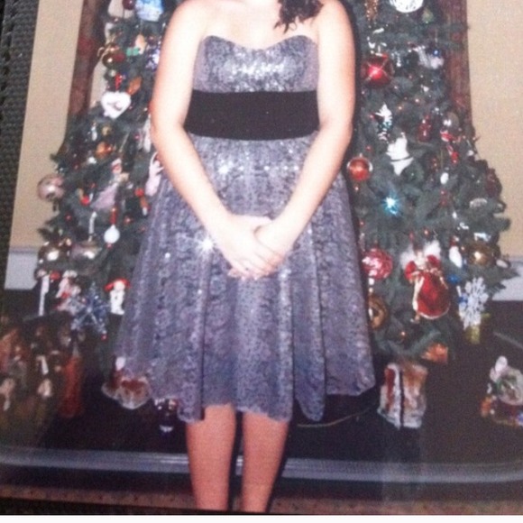 Betsey Johnson silver sequin party dress!!! - Picture 3 of 3