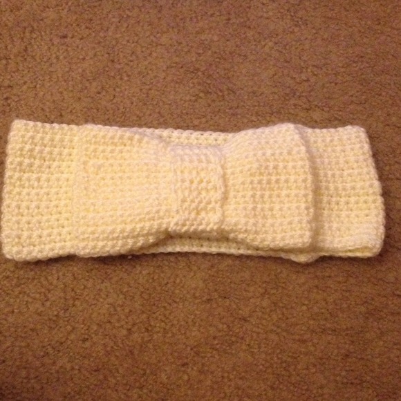 Ear warmers